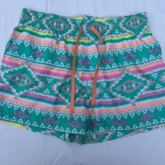Chubbies  Classic Swim Trunk The En Fuegos Lined Teal Geometric Shorts - Picture 1 of 16